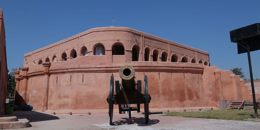This is the ideal destination for all the history buffs seeking a cultural experience