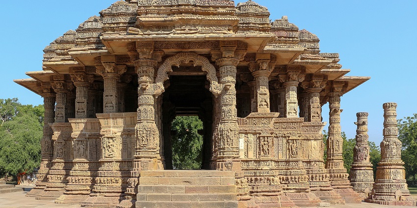 One of the haunted places in Bihar, this temple can lead you to experience supernaturalism.