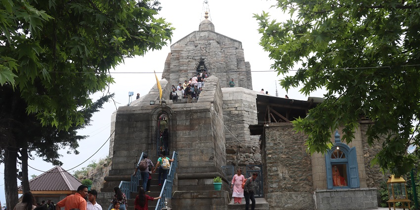 Shankaracharya is one of the top Jammu and Kashmir temples that lies 1100 ft above Jammu