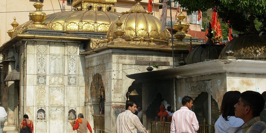Sheetla Mata Temple, one of the places to visit in Sunder Nagar, has serene surroundings.