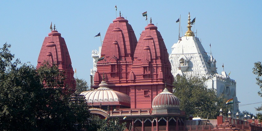 A view of the Shri Digambar Jain Mandir, one of the top places to visit in Chandni Chowk.