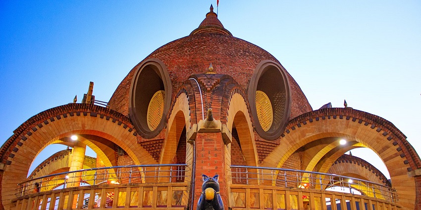 Experience the peace and calm at Siddhi Vinayak Temple, Sharjah, a temple in the UAE.