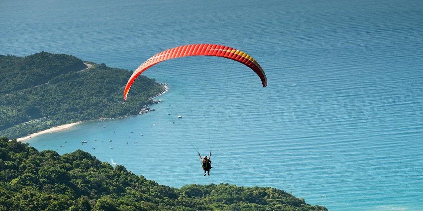 Witness the breathtaking views of Sik Hiu while experiencing this exciting sport.