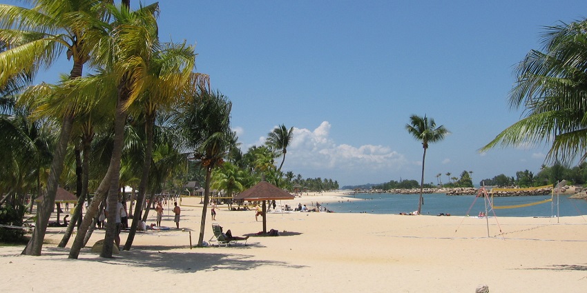 If you want to have a celebration in a tropical setting, Siloso Beach is the best place.