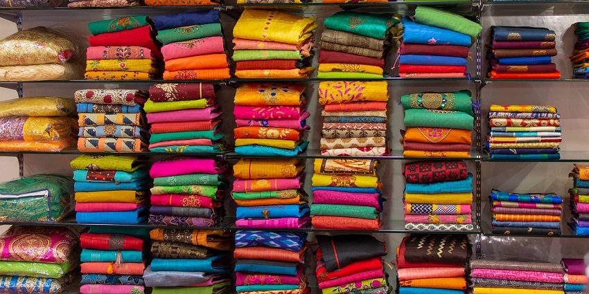 Simaaya is among the top choices for saree shopping in Kolkata due to its vast collection.