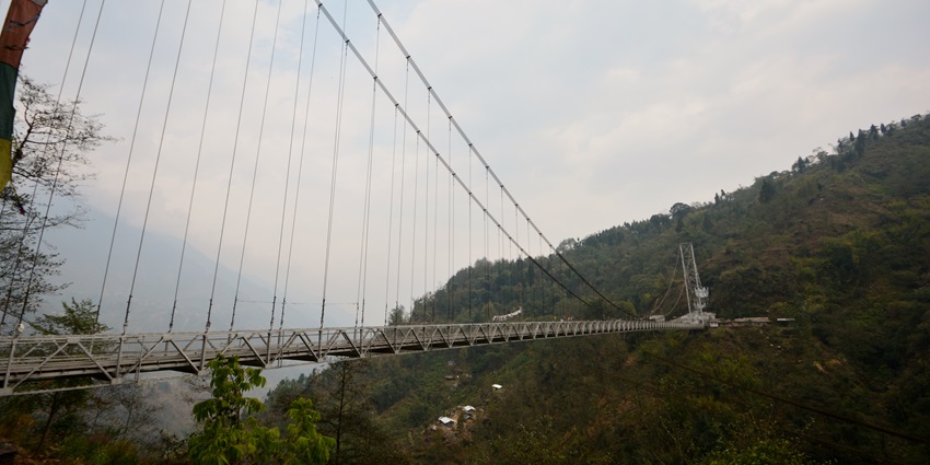 One of the top things to do in Pelling is watching views from the Singshore Bridge.