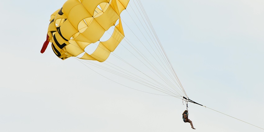 Skyhub Paramotors is one of the best places to enjoy paragliding with paramotors.