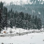 With plenty of things to do in Gulmarg, enjoy your holiday amidst snow-capped mountains.