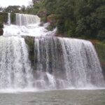 hra waterfalls Alt text: Waterfalls in Sohra are one of the main attractions of the place offering stunning views.