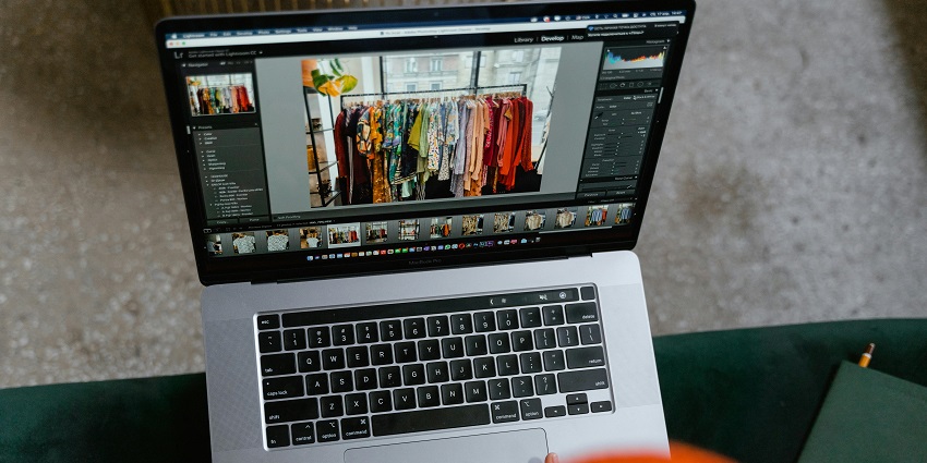 Souq is an online portal to purchase cheap products in Dubai at your own convenience.