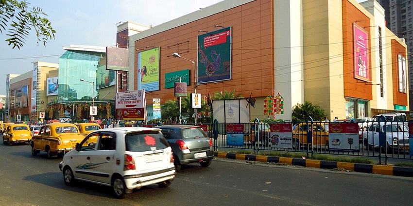 South city mall is the biggest of shopping malls in Kolkata, a grand haven for explorers