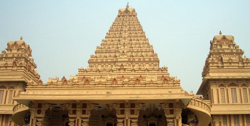 A picture of a temple in south Delhi taken from a distance showing its intricate architecture