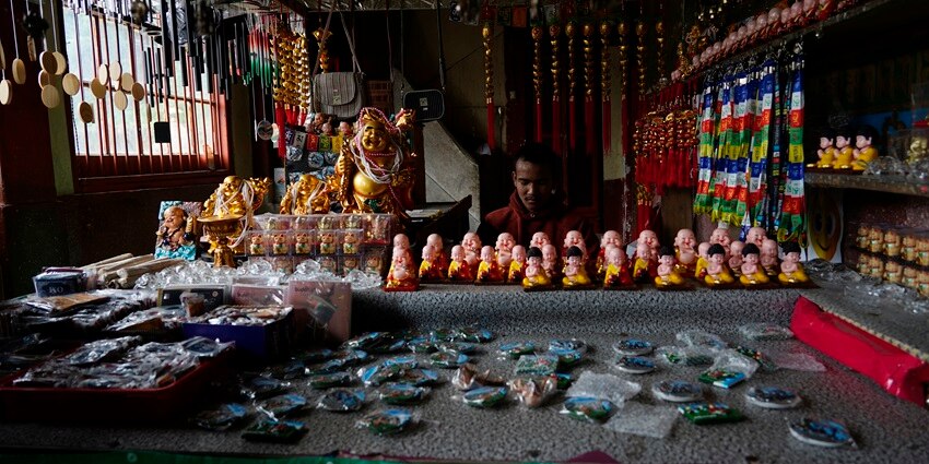 The souvenir store located at the Ghoom Monastery