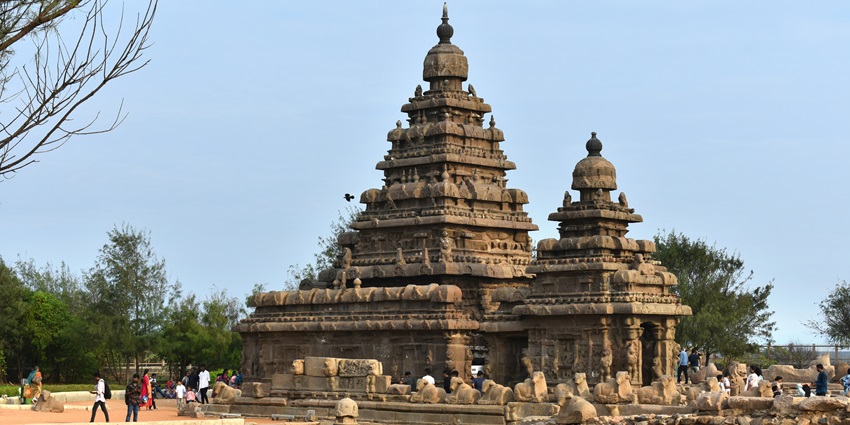 Sacred Shiva temple with Visalakshi shrine, known for spiritual rituals and traditional Kerala architecture, one of the best temples in Palakkad.