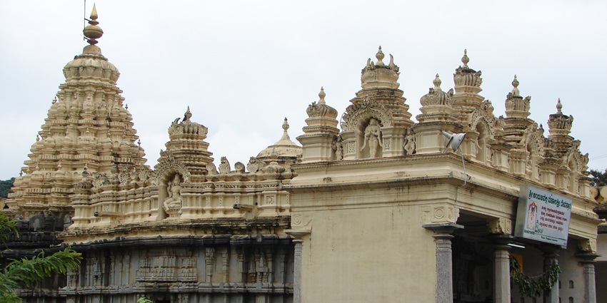 A glimpse of the Sri Kanaka Mahalakshmi Temple, one of the best temples in Vizag.