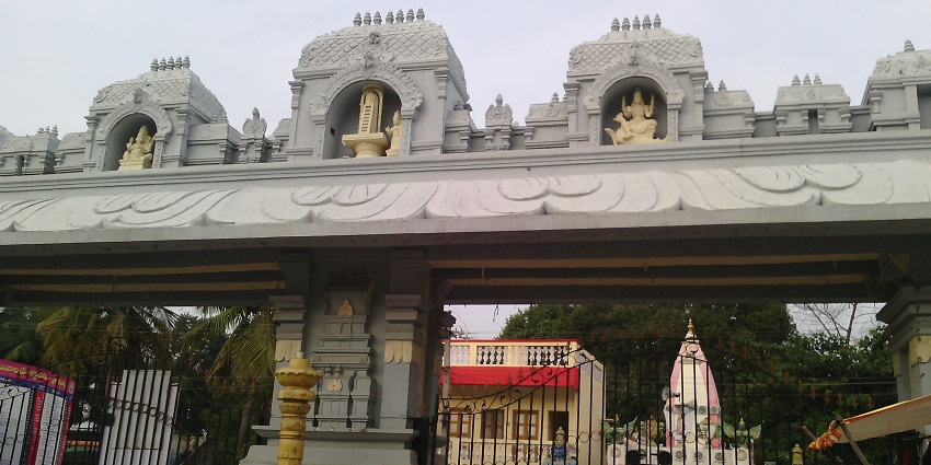 This temple in the town is one of the most esteemed Shiva temples in South India.