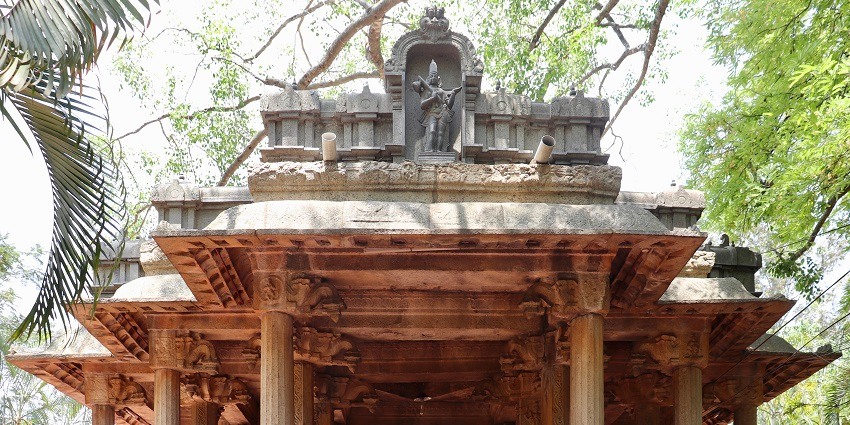 This is a sacred spot for devotees to offer their prayers and seek blessings from the Lord