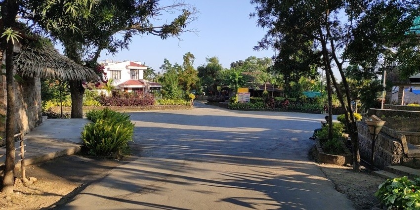 This village is one of the secluded tourist places to visit in Dawki to enjoy an off beat retreat