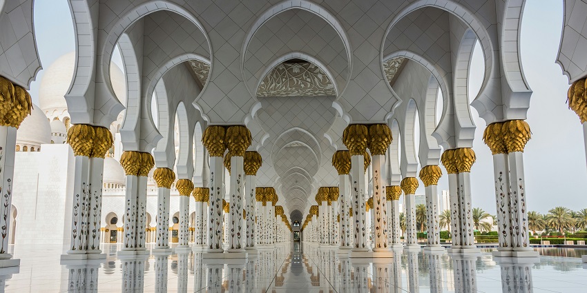 Sunan Ampel Mosque is one of the oldest mosques for people to visit and explore.