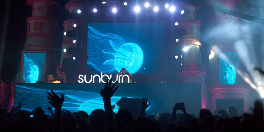 Explore the amazing new year party in Visakhapatnam at Sunburn with best music and dance.