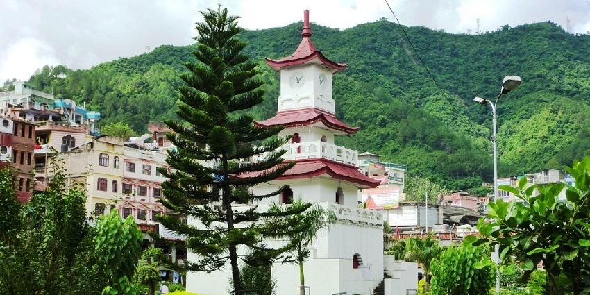 Sunken Garden Clock Tower is the best place to visit besides the Rewalsar Monastery.