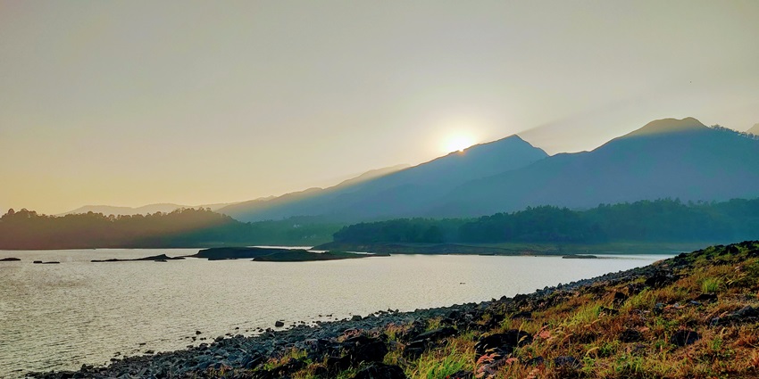Visit the Kabini Backwater Viewpoint for sunrise and sunset views of Kabini