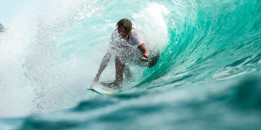 Surfing is one of the best water sports in Odisha to enjoy at the astonishing Puri Beach.