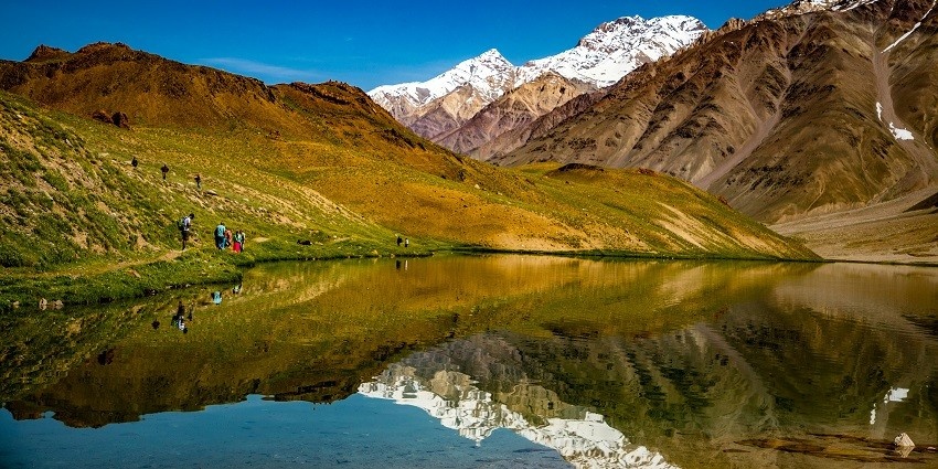 The surrounding views of the main destination add on to the unmatchable beauty of the whole area.
