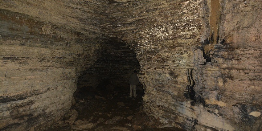 Tam Cung Cave is among the Halong Bay Caves Vietnam with stalactite formations.