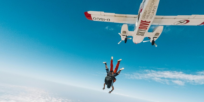 Tandem Palm Jumeirah Skydiving is one of the best things to do in Dubai for all.