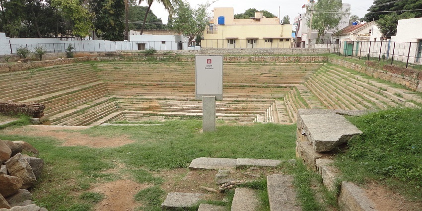Tirupati Temple also houses a tank in the premises where one can purify themselves.