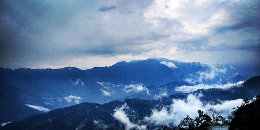 Tashi View Point is a popular site known for its unmatchable sunrise and sunset views amidst the mountains.