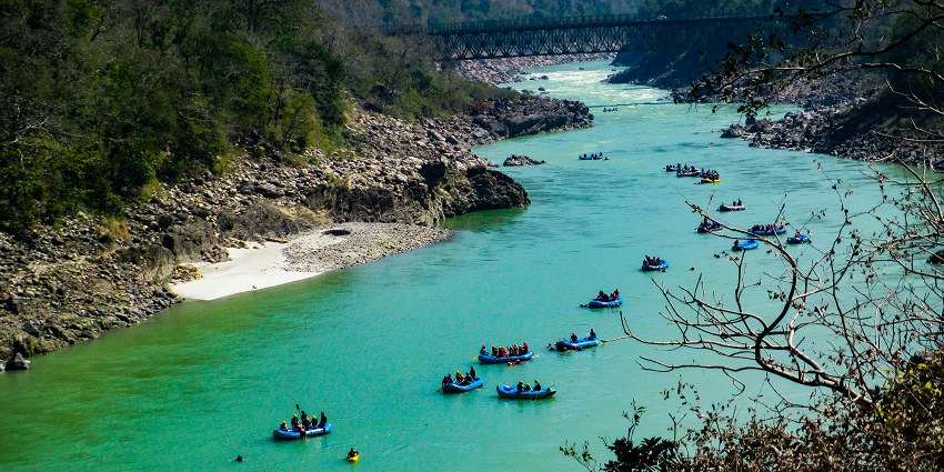 Experience nature at its best with river rafting in the Teesta River in Gangtok, Sikkim.