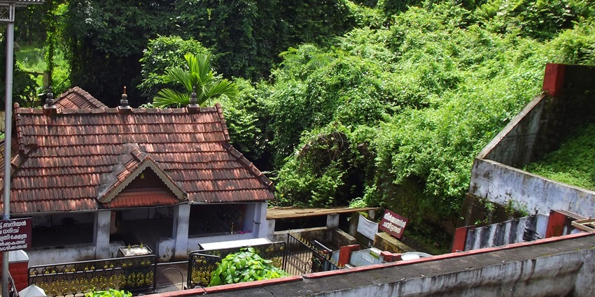 Learn about the history of this famous temple of Kerala devoted to the goddess Saraswati.