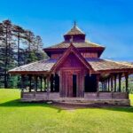 Witness the intrinsic architecture of the Kamrunag Temple located in Himachal Pradesh.