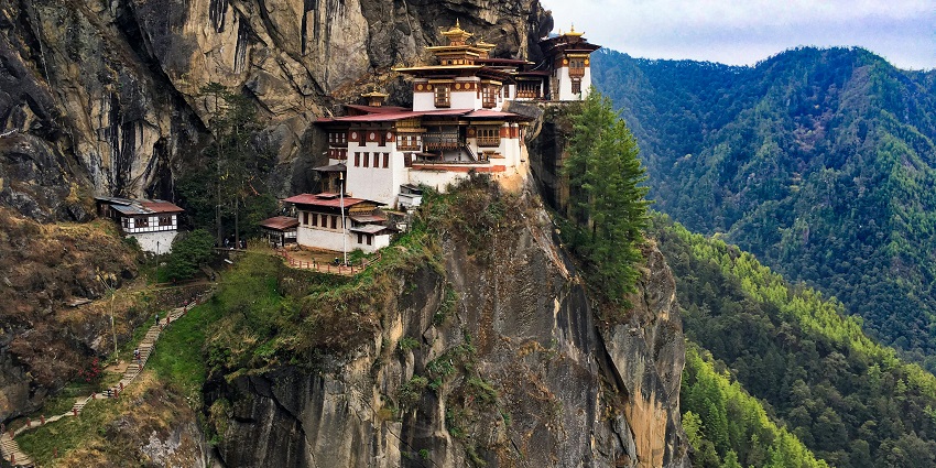 Thangme Monastery is one of the monasteries in Manali for best meditation experience.
