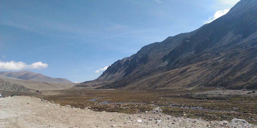 Thangu Valley can be visited when you are around Lachung Monastery to witness scenic views.