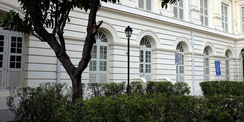 The Asian Civilisations Museum is well-connected with city’s every means of transport.