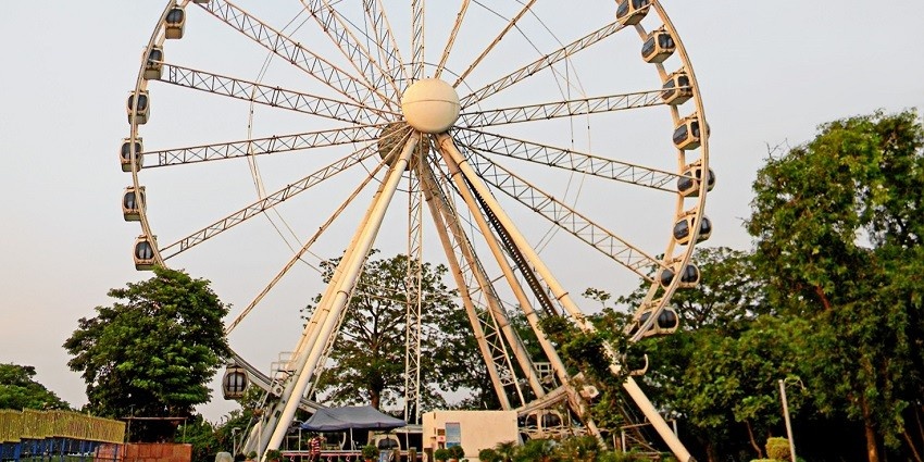 The Delhi Eye, located at one of the best adventure parks in Delhi, is a must-visit.