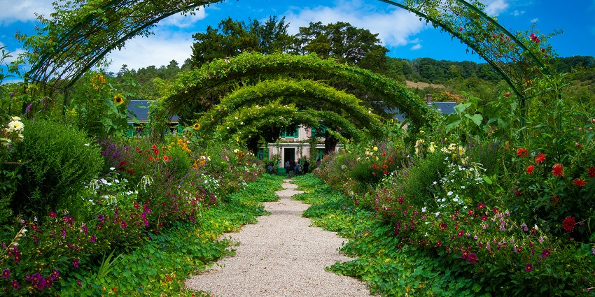 The Garden of Five Senses is a popular place and a thematic park attracting many visitors.