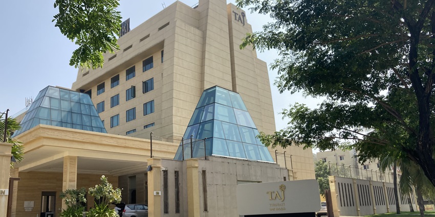 You can stay in comfortable hotels like The Gateway Hotel with spectacular views.