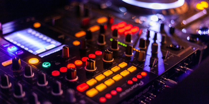 The Kingsbury Sky Lounge, one of the top places to enjoy Colombo Sri Lanka nightlife.