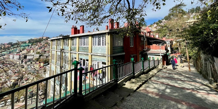 The Mall Road is one of the most entertaining places to visit in Shimla for couples.