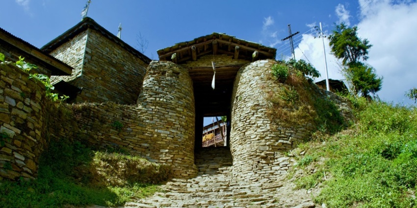 Thembang features traditional homes surrounded by nature - places to visit in Dirang.