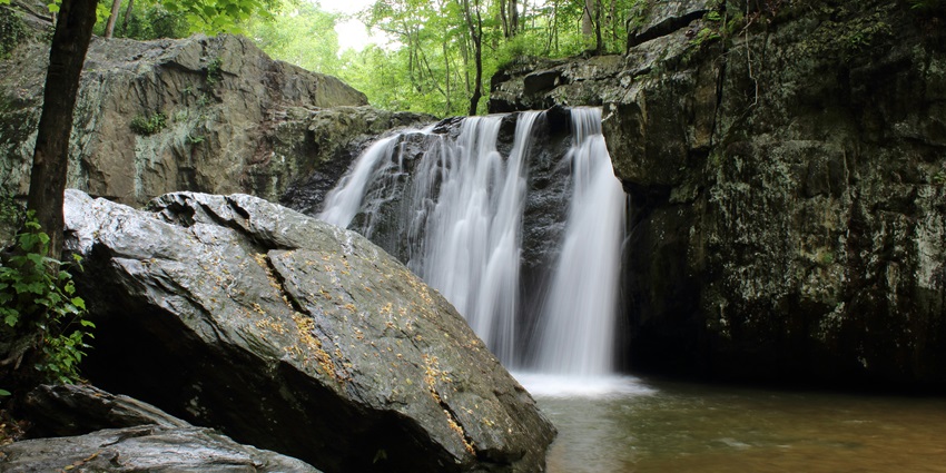 An image of Thoovanam Waterfalls, which is one of the Devikulam Waterfalls, Munnar.
