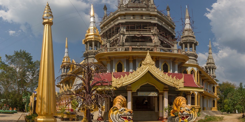 The Image of the beautiful Tiger Cave Temple located on the hills of Krabi in Thailand
