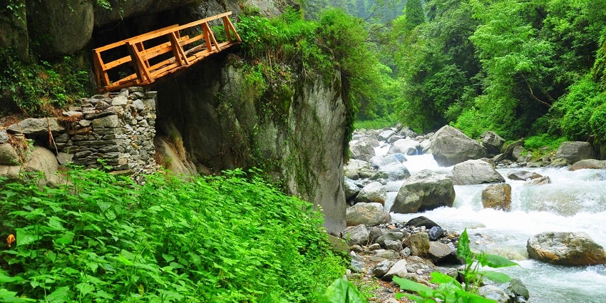 A bridge that can be seen while on a trek from Rolla to Chalocha, a part of Tirthan Valley.