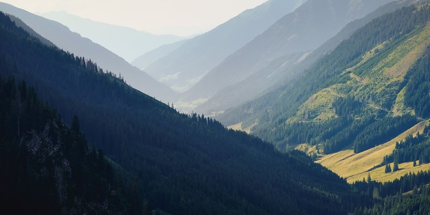 Tizu Valley, one of the top ten in the list of valleys in Nagaland, has serene surroundings.