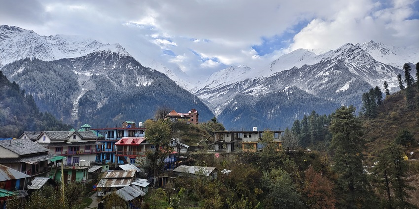 Visiting Tosh Village Viewpoint is one of the best things to do in Tosh, Himachal Pradesh.