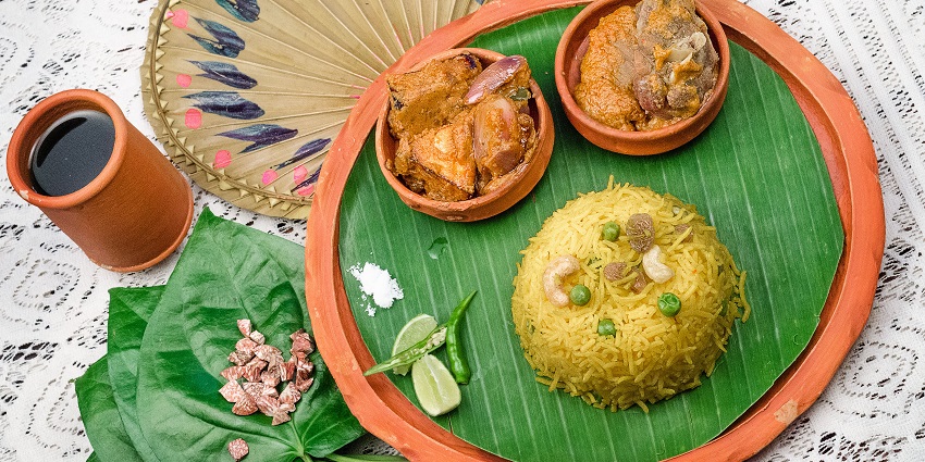Delve into the flavourful culinary delights offered at the restaurants near Mahnanda wildlife Sanctuary
